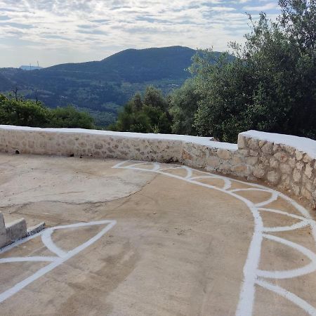 Stathis Guesthouse Fternon المظهر الخارجي الصورة